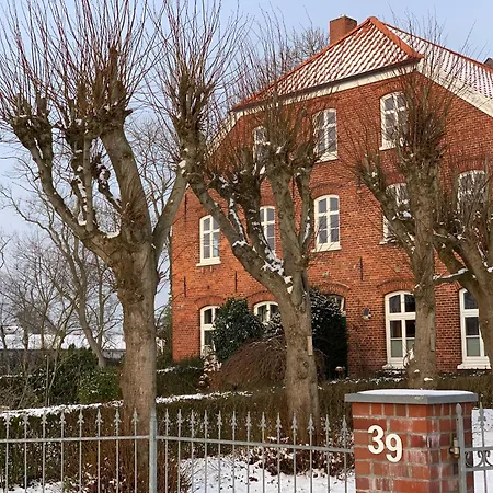 Historischer Bauernhof 아파트 노르덴